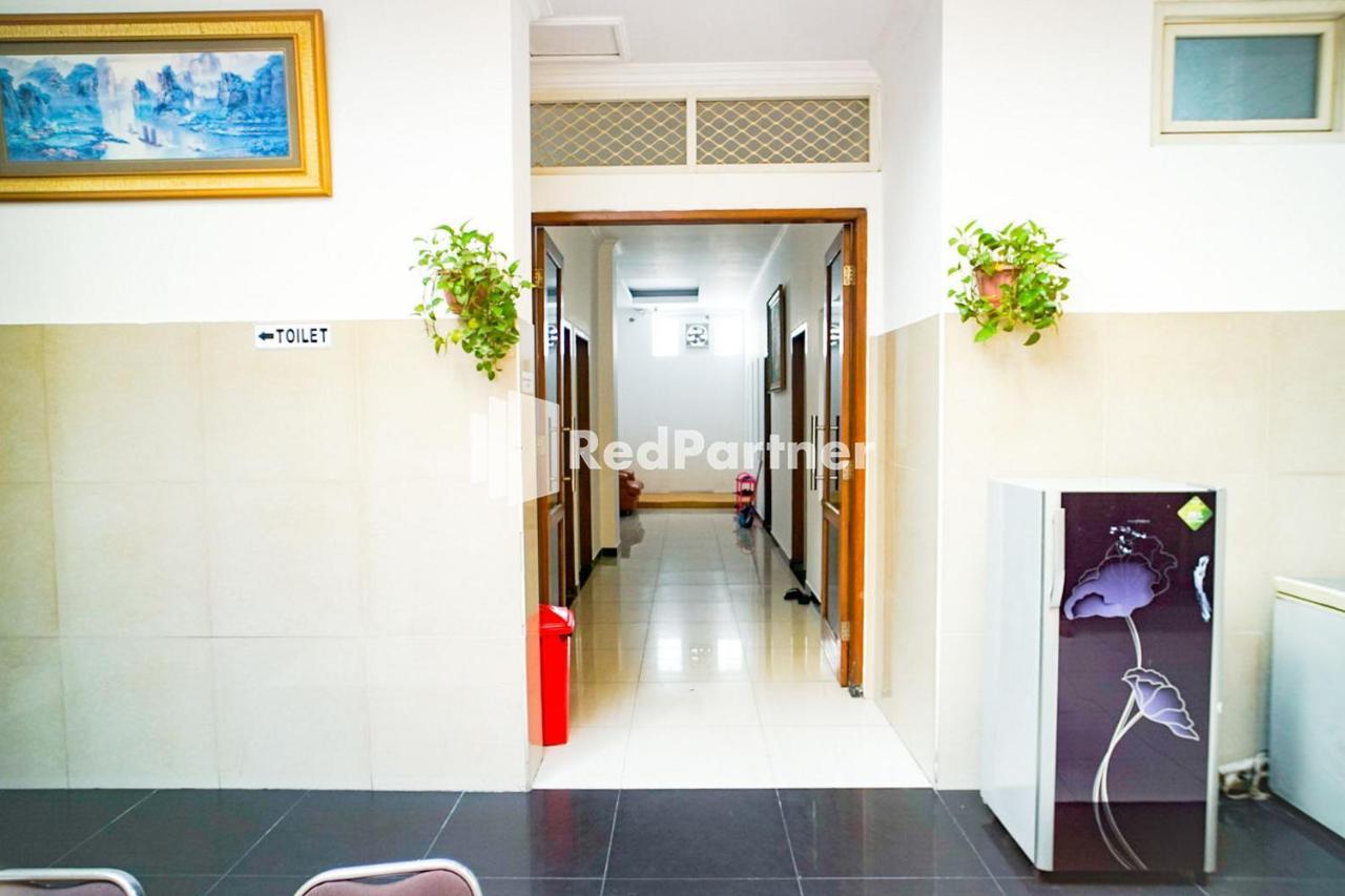 Hoki Homestay Redpartner Surabaya Bagian luar foto