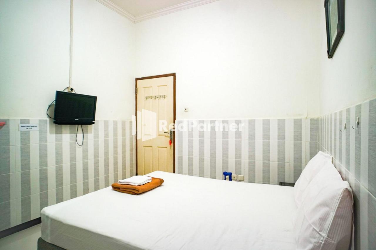 Hoki Homestay Redpartner Surabaya Bagian luar foto